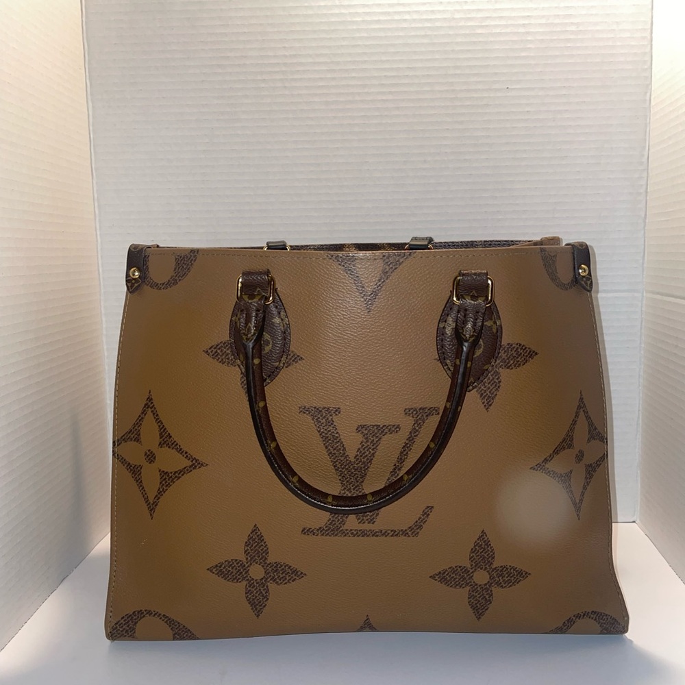Louis Vuitton Brown Monogram MM OnTheGo Tote